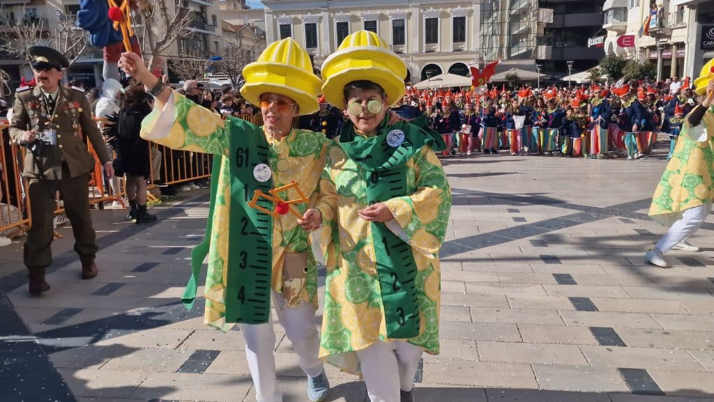 Πάτρα: Δείτε πάνω από 200 νέες φωτογραφίες από την μεγάλη καρναβαλική παρέλαση