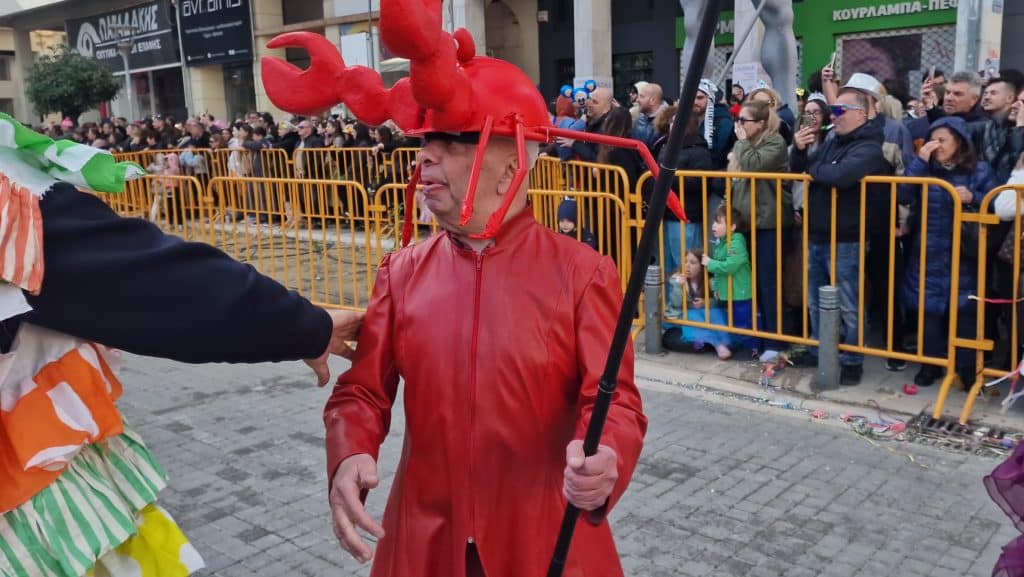 Πάτρα: Δείτε πάνω από 200 νέες φωτογραφίες από την μεγάλη καρναβαλική παρέλαση