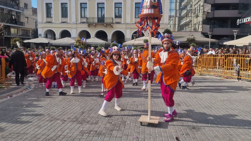Πάτρα: Δείτε πάνω από 200 νέες φωτογραφίες από την μεγάλη καρναβαλική παρέλαση