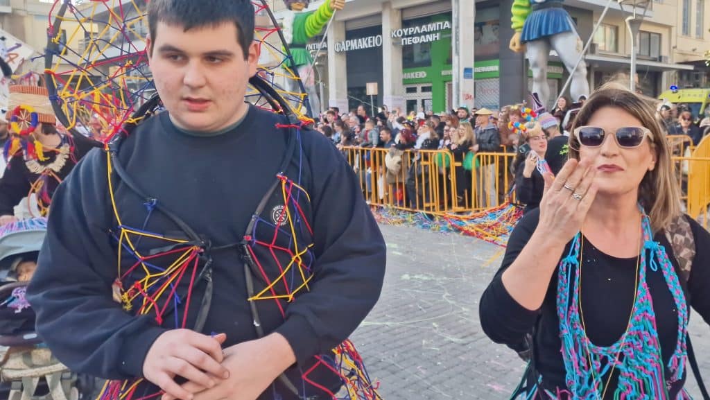 Πάτρα: Δείτε πάνω από 200 νέες φωτογραφίες από την μεγάλη καρναβαλική παρέλαση