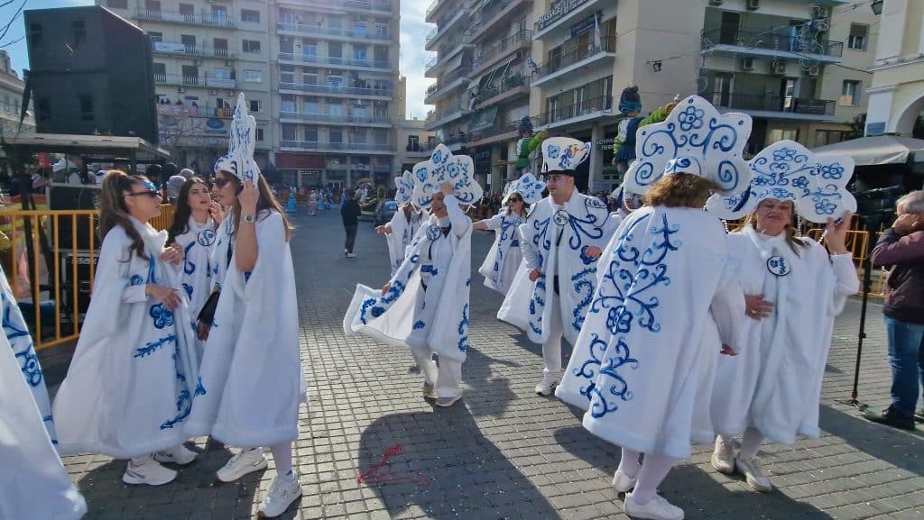 Πάτρα: Δείτε πάνω από 200 νέες φωτογραφίες από την μεγάλη καρναβαλική παρέλαση