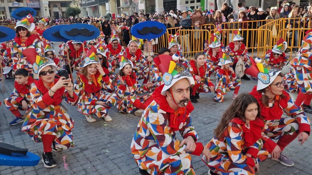 Πάτρα: Δείτε πάνω από 200 νέες φωτογραφίες από την μεγάλη καρναβαλική παρέλαση