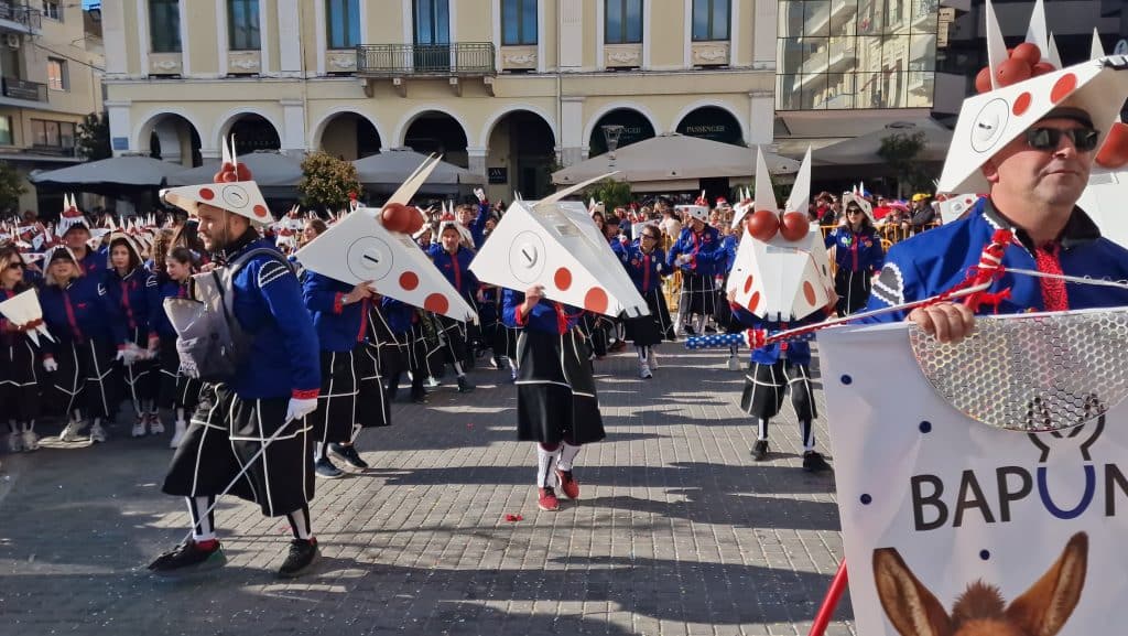 Πάτρα: Δείτε πάνω από 200 νέες φωτογραφίες από την μεγάλη καρναβαλική παρέλαση
