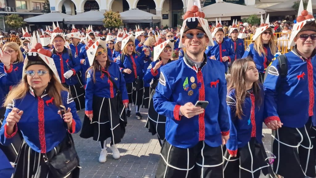 Πάτρα: Δείτε πάνω από 200 νέες φωτογραφίες από την μεγάλη καρναβαλική παρέλαση