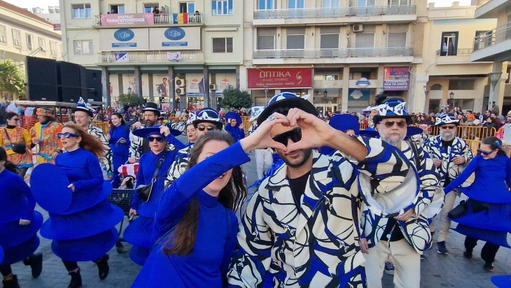 Πάτρα: Δείτε πάνω από 200 νέες φωτογραφίες από την μεγάλη καρναβαλική παρέλαση