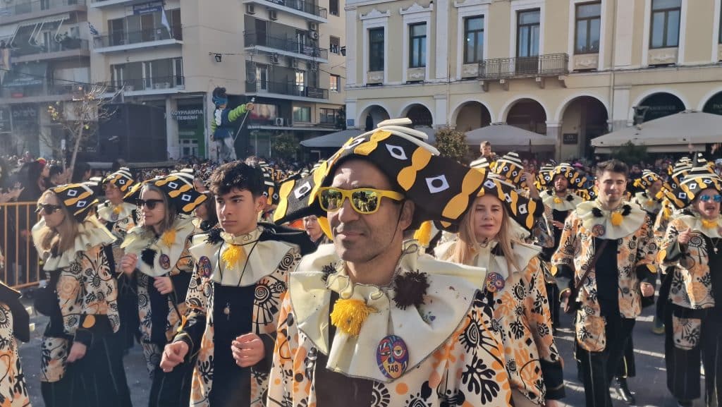 Πάτρα: Δείτε πάνω από 200 νέες φωτογραφίες από την μεγάλη καρναβαλική παρέλαση