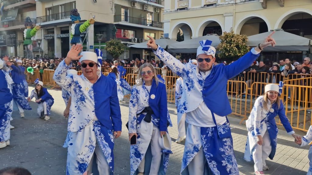 Πάτρα: Δείτε πάνω από 200 νέες φωτογραφίες από την μεγάλη καρναβαλική παρέλαση