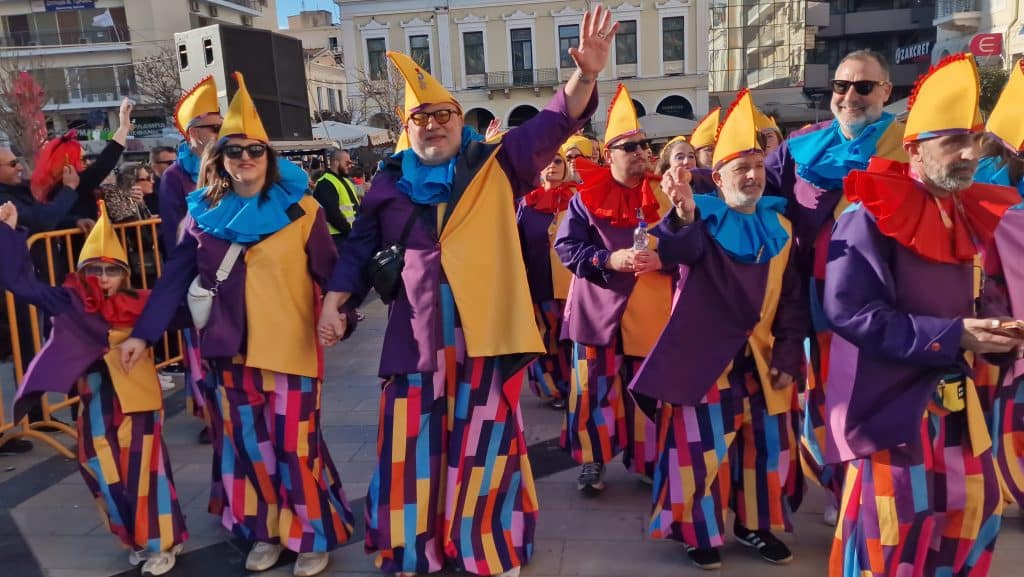 Πάτρα: Δείτε πάνω από 200 νέες φωτογραφίες από την μεγάλη καρναβαλική παρέλαση