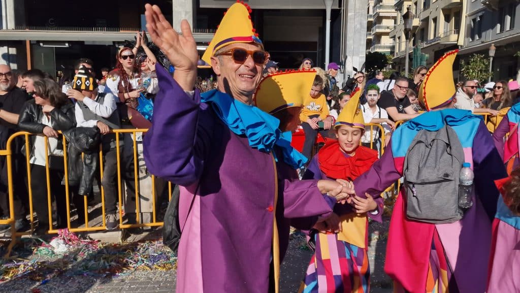 Πάτρα: Δείτε πάνω από 200 νέες φωτογραφίες από την μεγάλη καρναβαλική παρέλαση