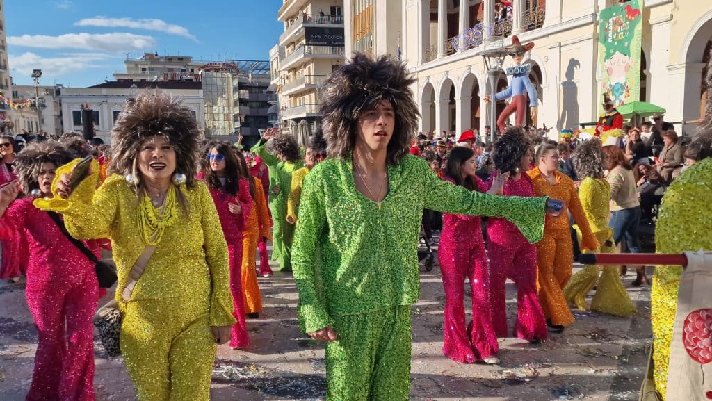 Πάτρα: Δείτε πάνω από 200 νέες φωτογραφίες από την μεγάλη καρναβαλική παρέλαση