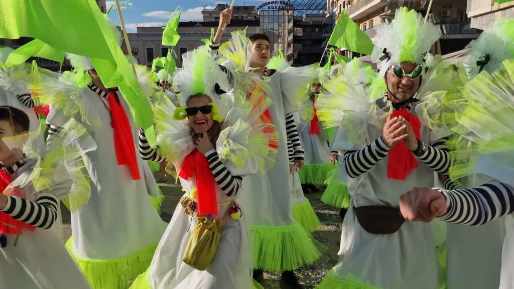 Πάτρα: Δείτε πάνω από 200 νέες φωτογραφίες από την μεγάλη καρναβαλική παρέλαση