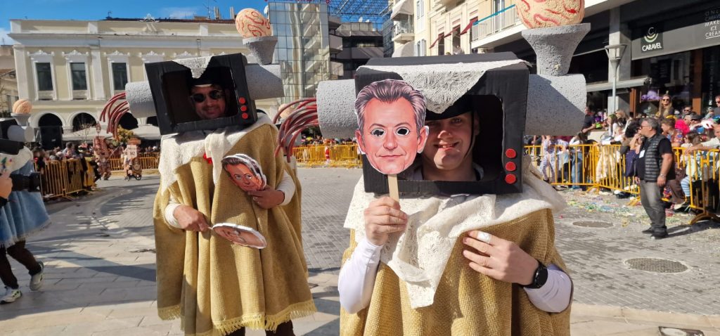 Πάτρα - φωτό: Η σάτιρα στο Καρναβάλι