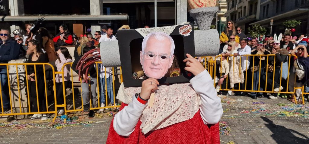 Πάτρα - φωτό: Η σάτιρα στο Καρναβάλι