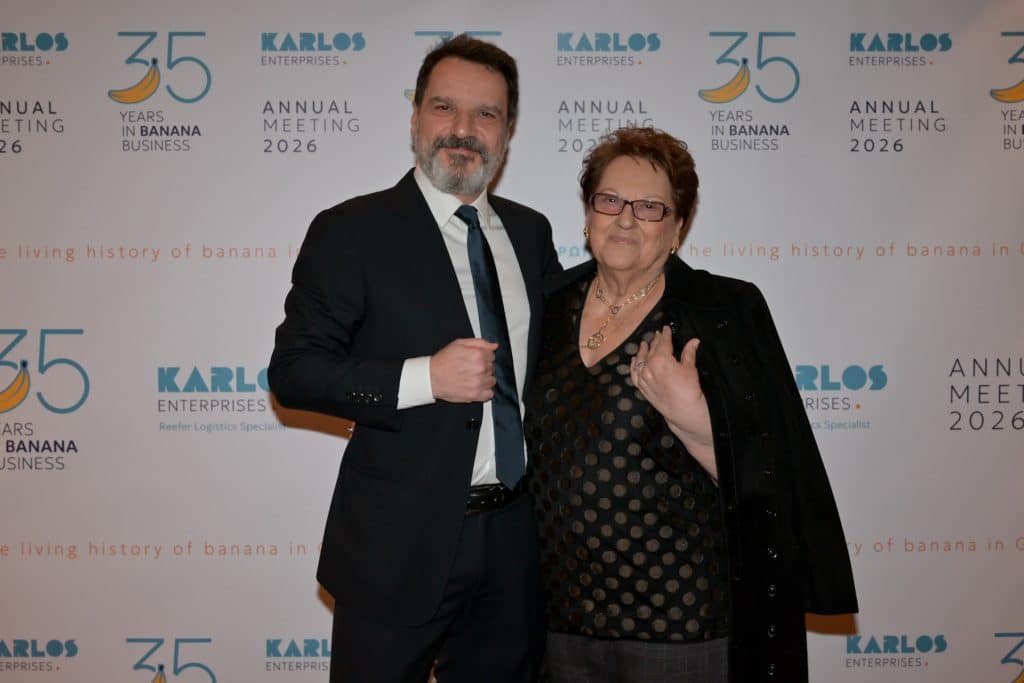 Πάτρα: Κοπή Πρωτοχρονιάτικη Πίτας από την Karlos Enterprises - φωτο