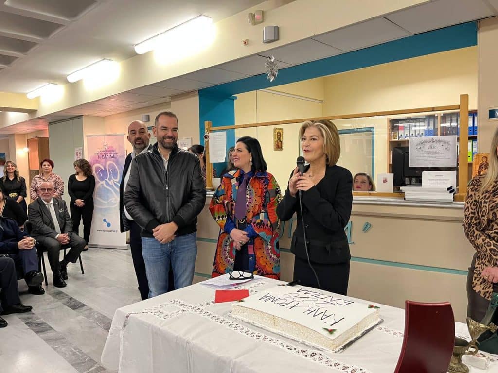 Πάτρα: Ο Νεκτάριος Φαρμάκης στην πίτα της ΕΛΠΙΔΑΣ -φωτό