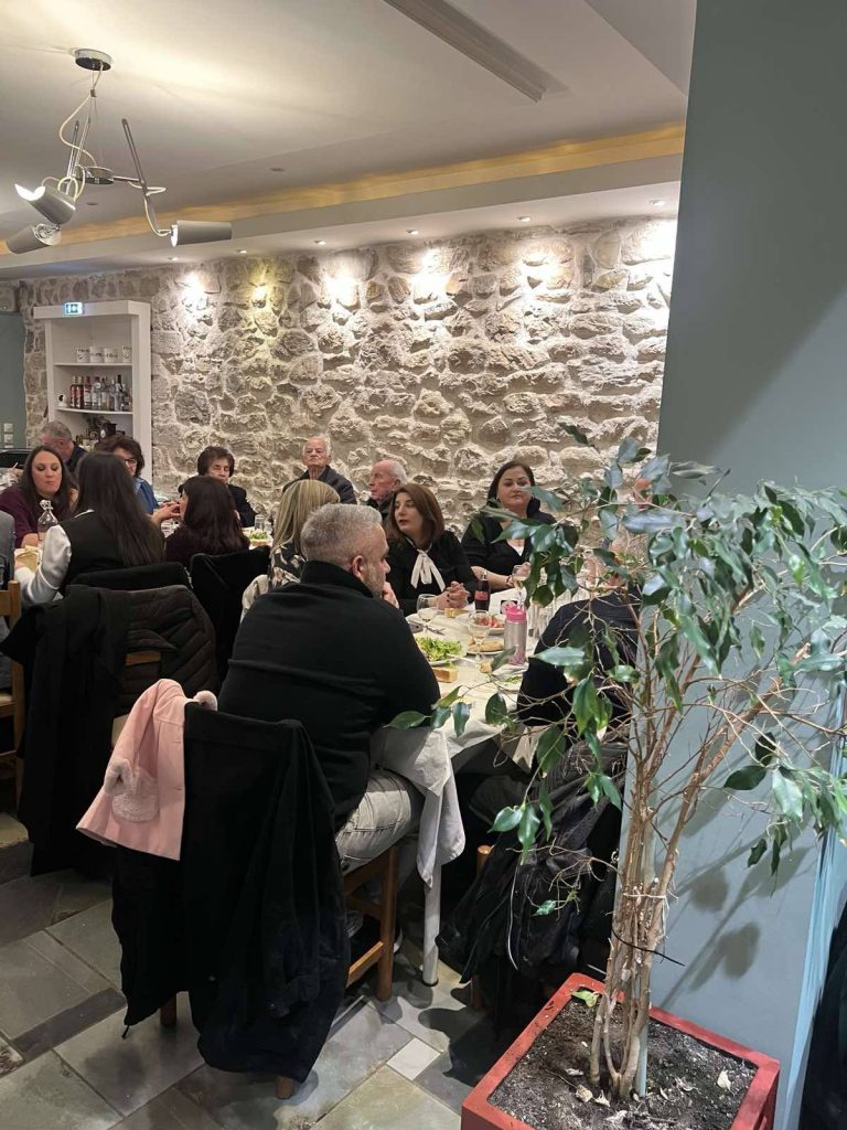 Σύλλογος Απανταχού Λεοντιτών «Ο Άγιος Ανδρέας» έκοψε την πίτα του - φωτό