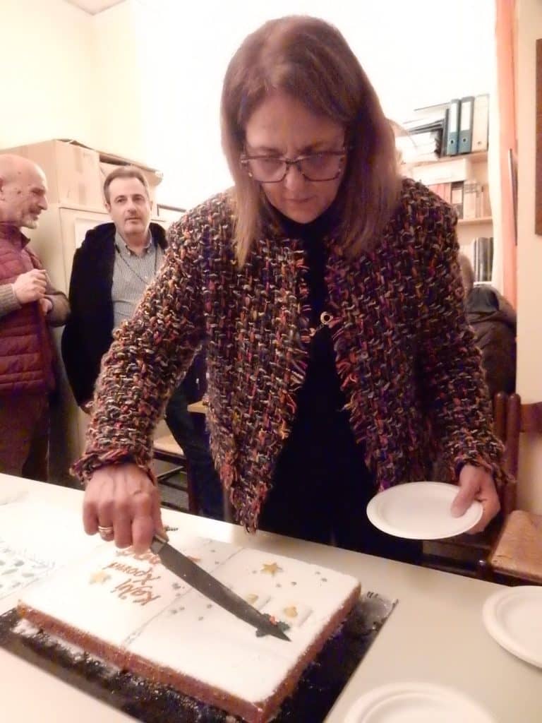 Πάτρα - ΦΩΤΟ: Η πίτα των φιλοτελιστών