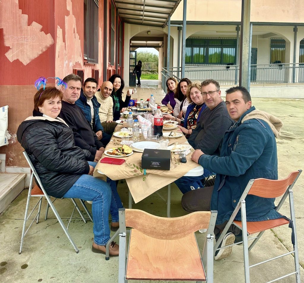 Δείτε φωτό: Τσικνοπέμπτη στα Λουσικά