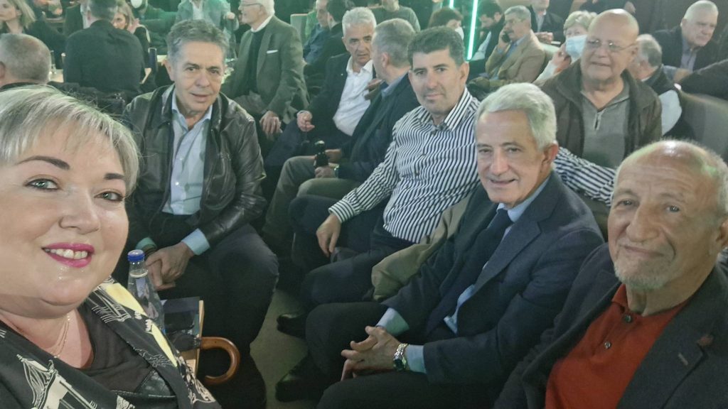 Πάτρα: Το αδιαχώρητο στην κοπή πίτας του ΠΑΣΟΚ - φωτό