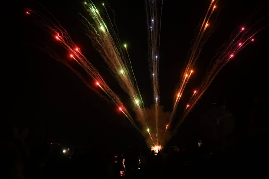 Φαντασμαγορική τελετή λήξης ενώπιον χιλιάδων Πατρινών και επισκεπτών - Δείτε νέες φωτό Φαντασμαγορική τελετή λήξης ενώπιον χιλιάδων Πατρινών και επισκεπτών - Δείτε νέες φωτό