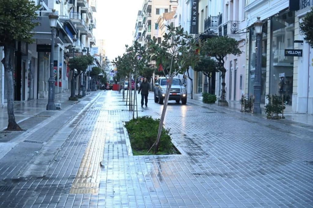 Πάτρα: Καθάρισε η πόλη - Δείτε φωτο