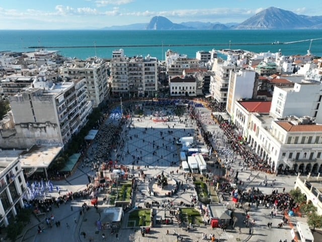 Το Πατρινό Καρναβάλι στα καλύτερά του - Δείτε Φωτογραφίες