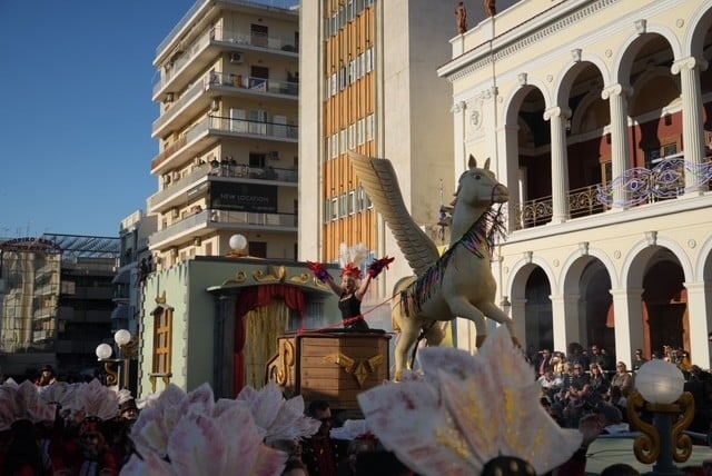 Το Πατρινό Καρναβάλι στα καλύτερά του - Δείτε Φωτογραφίες