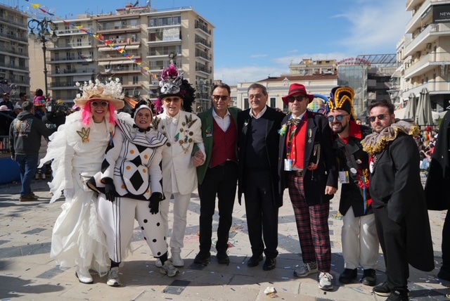 Το Πατρινό Καρναβάλι στα καλύτερά του - Δείτε Φωτογραφίες