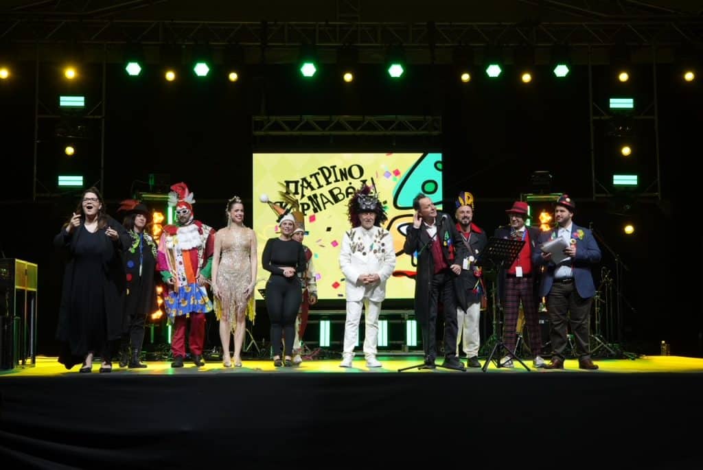 Φαντασμαγορική τελετή λήξης ενώπιον χιλιάδων Πατρινών και επισκεπτών - Δείτε νέες φωτό