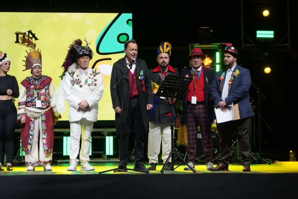 Φαντασμαγορική τελετή λήξης ενώπιον χιλιάδων Πατρινών και επισκεπτών - Δείτε νέες φωτό