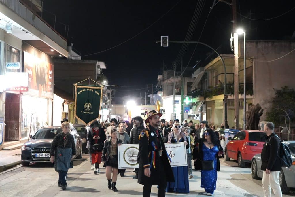 Παρέλασαν, γλέντησαν, χόρεψαν και Καρναβαλοπάντρεψαν τη Νύφη στο Νότιο Διαμέρισμα