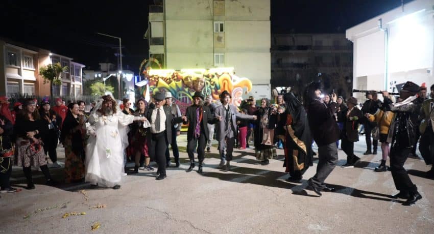 Παρέλασαν, γλέντησαν, χόρεψαν και Καρναβαλοπάντρεψαν τη Νύφη στο Νότιο Διαμέρισμα