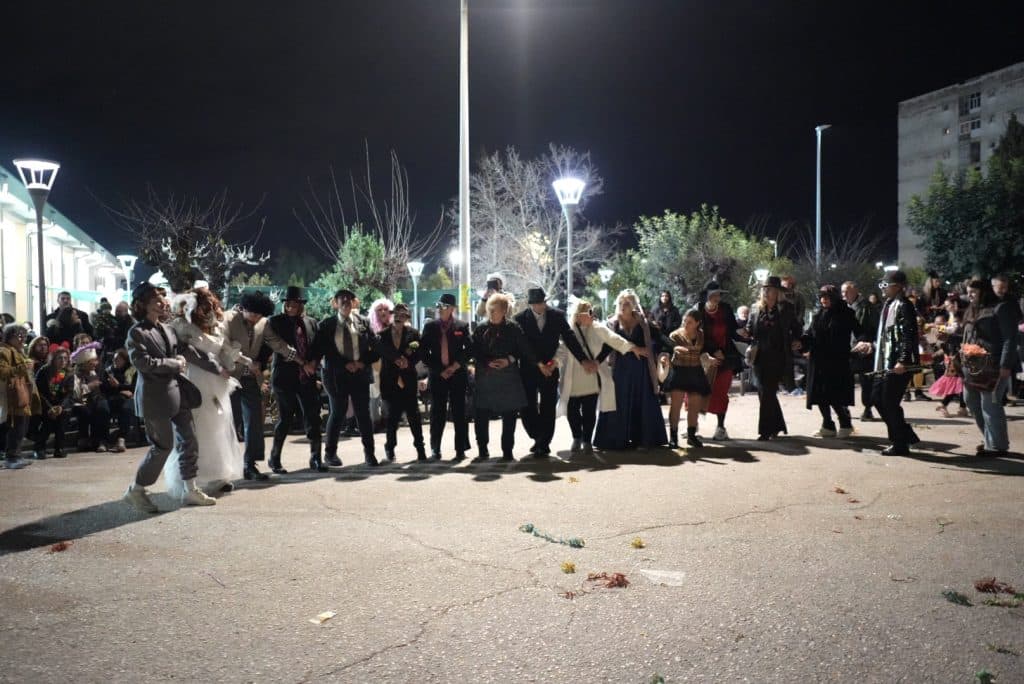 Παρέλασαν, γλέντησαν, χόρεψαν και Καρναβαλοπάντρεψαν τη Νύφη στο Νότιο Διαμέρισμα
