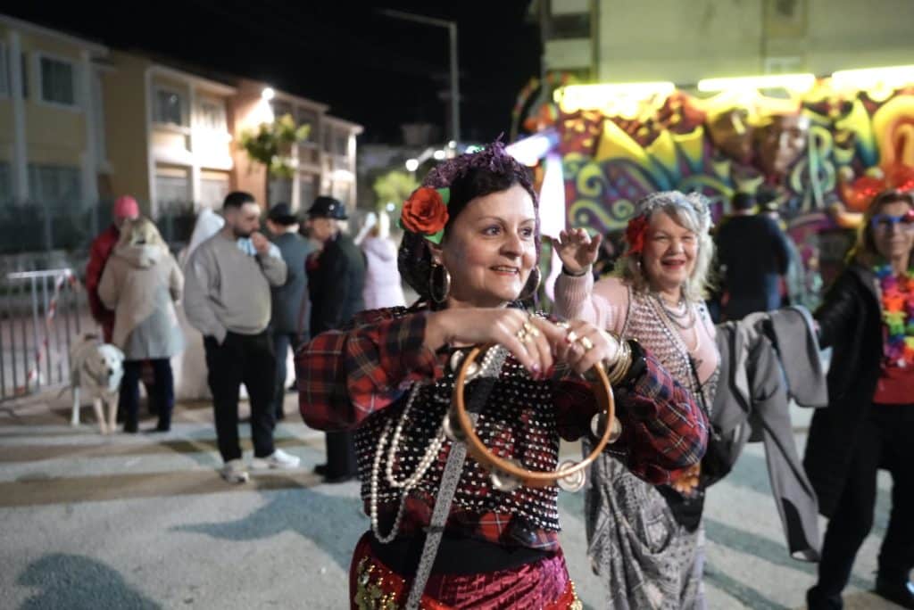 Παρέλασαν, γλέντησαν, χόρεψαν και Καρναβαλοπάντρεψαν τη Νύφη στο Νότιο Διαμέρισμα