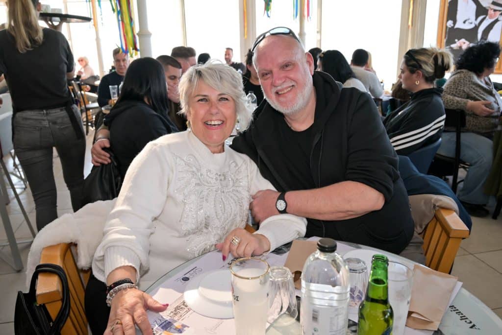 Κατάμεστος ο Φάρος – Χορός, κέφι και πολύχρωμοι χαρταετοί στην Καθαρά Δευτέρα - φωτο