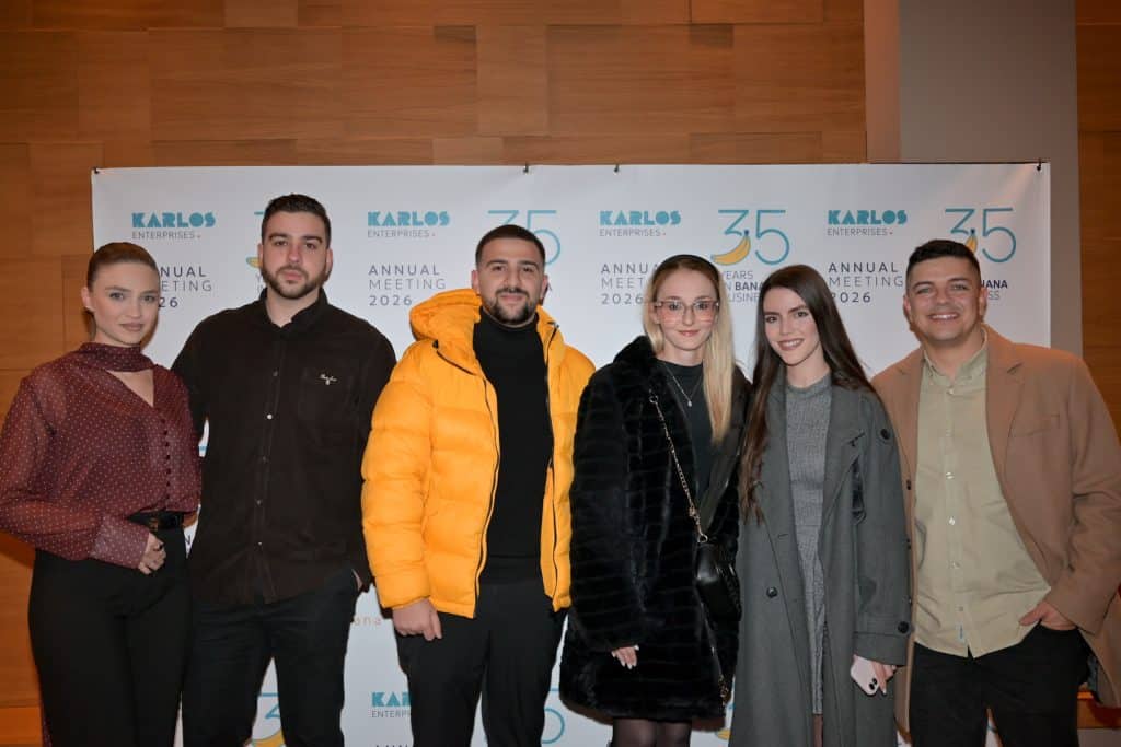 Πάτρα: Κοπή Πρωτοχρονιάτικη Πίτας από την Karlos Enterprises - φωτο