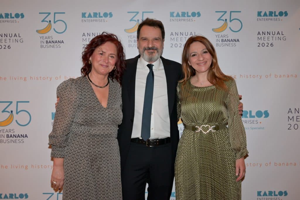 Πάτρα: Κοπή Πρωτοχρονιάτικη Πίτας από την Karlos Enterprises - φωτο