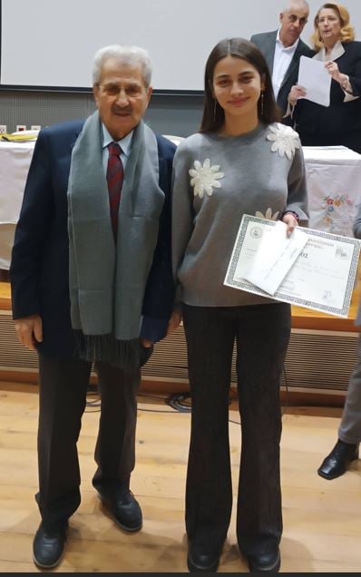 Πάτρα: Περήφανος παππούς ο Στάθης Αθανασόπουλος-Σερέτης