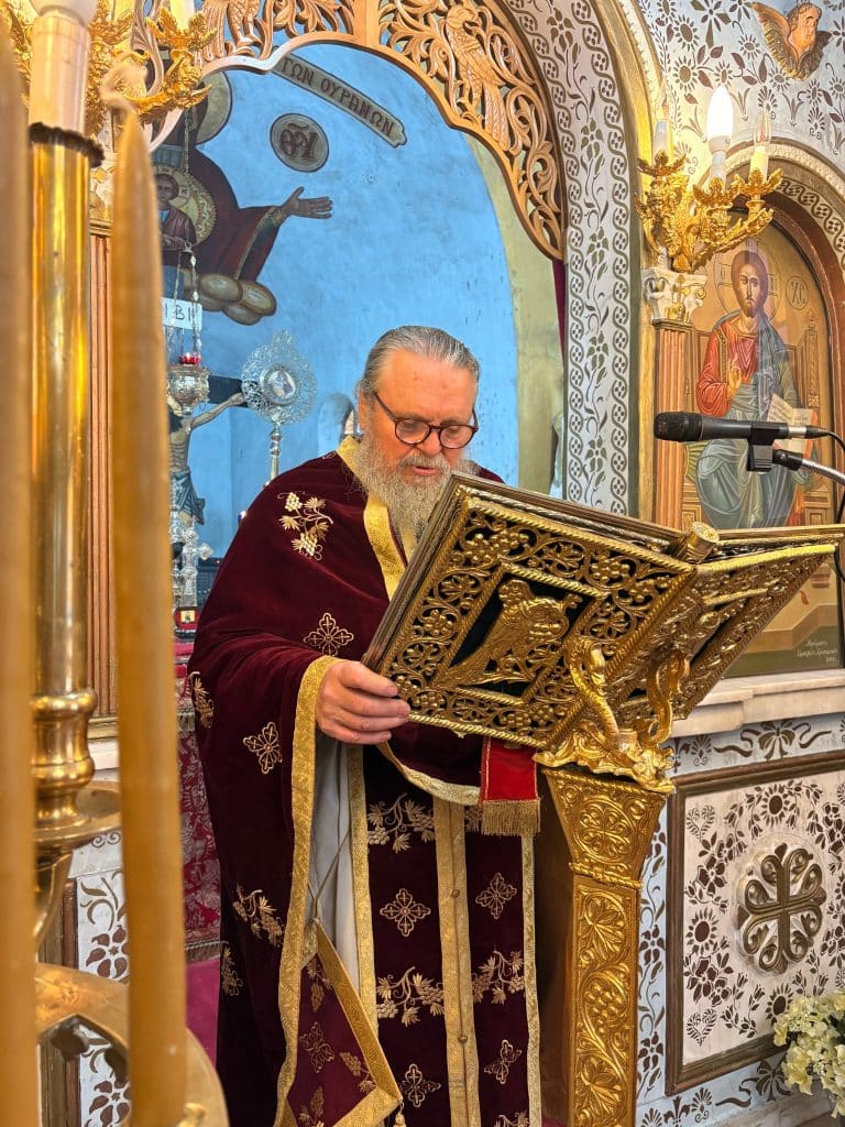 Φωτό: τελέσθηκε με κατάνυξη η Θεία Λειτουργία στον Ιερό Ναό Αγίων Πάντων Ροδινής Πατρών Φωτό: τελέσθηκε με κατάνυξη η Θεία Λειτουργία στον Ιερό Ναό Αγίων Πάντων Ροδινής Πατρών