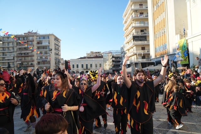 Το Πατρινό Καρναβάλι στα καλύτερά του - Δείτε Φωτογραφίες