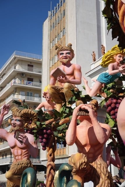 Το Πατρινό Καρναβάλι στα καλύτερά του - Δείτε Φωτογραφίες