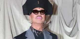 Λάκης Γαβαλάς: Είδα πολλές κακομοίρες, διάσημες, να βγάζουν φωτογραφία με τον Μπραντ Πιτ μέσω AI Αρχική