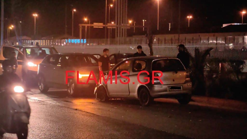 Πάτρα - ΤΩΡΑ: ΙΧ πέρασε στο αντίθετο ρεύμα στην Ακτή Δυμαίων και έπεσε πάνω σε άλλα δύο