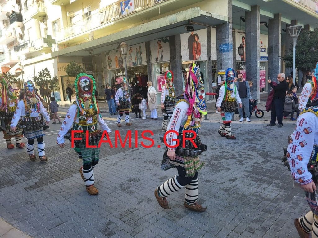 Πατρινό Καρναβάλι 2026: Παραδοσιακή παρέλαση ομάδων από την Ελλάδα και το εξωτερικό - ΦΩΤΟ