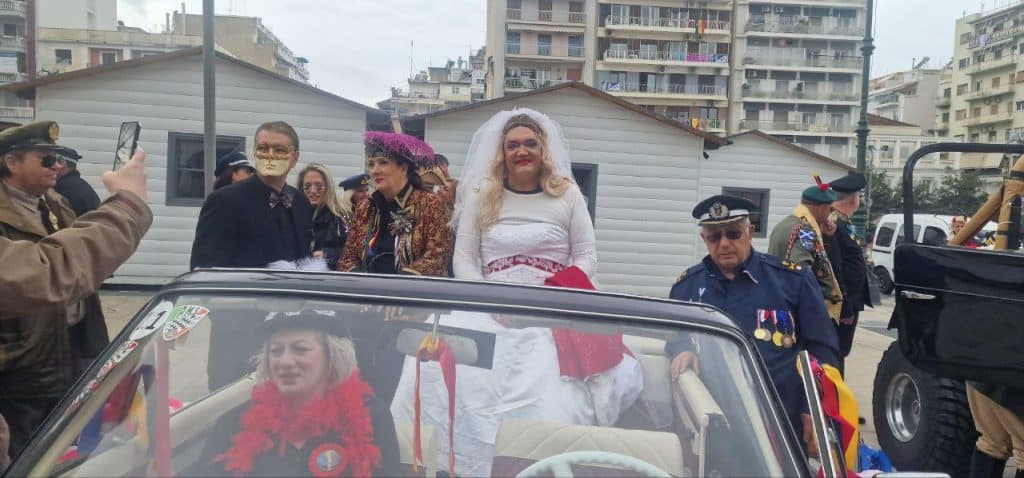 Πάτρα: Εγινε .... της κακομοίρας στο μπάτσελορ της νύφης - φωτό και βίντεο