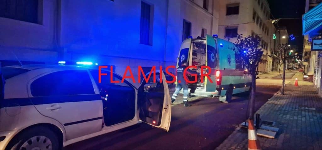 Πάτρα: Επεσε ξύλο στον πεζόδρομο Κανάρη! Τραυματίας νεαρός - Καρέ καρέ το επεισόδιο - φωτό