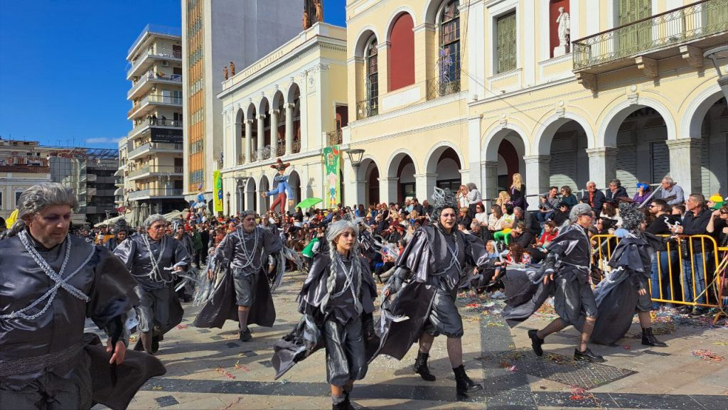 Πάτρα: Μεγάλη παρέλαση Καρναβαλιού 2026 - Δείτε πάνω από 300 φωτογραφίες