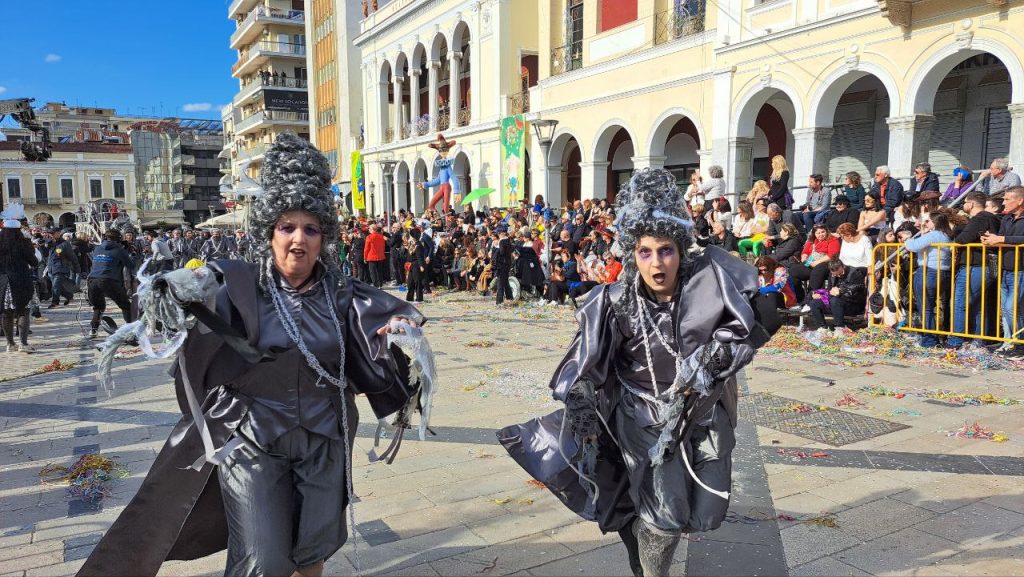 Πάτρα: Μεγάλη παρέλαση Καρναβαλιού 2026 - Δείτε πάνω από 300 φωτογραφίες