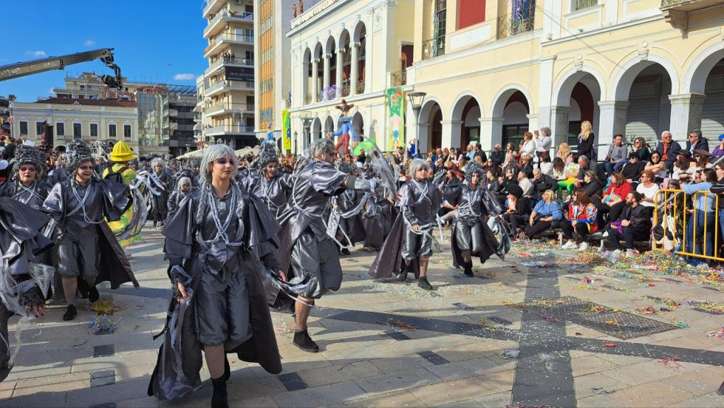 Πάτρα: Μεγάλη παρέλαση Καρναβαλιού 2026 - Δείτε πάνω από 300 φωτογραφίες