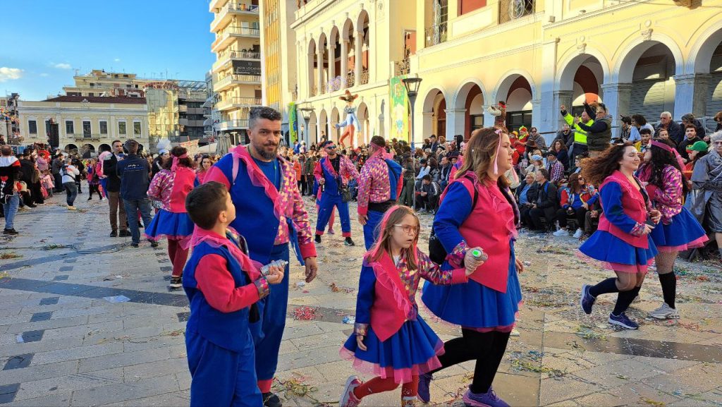 Πάτρα: Μεγάλη παρέλαση Καρναβαλιού 2026 - Δείτε πάνω από 300 φωτογραφίες